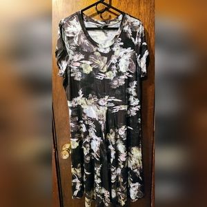 Simply Vera Vera Wang Black Floral Dress